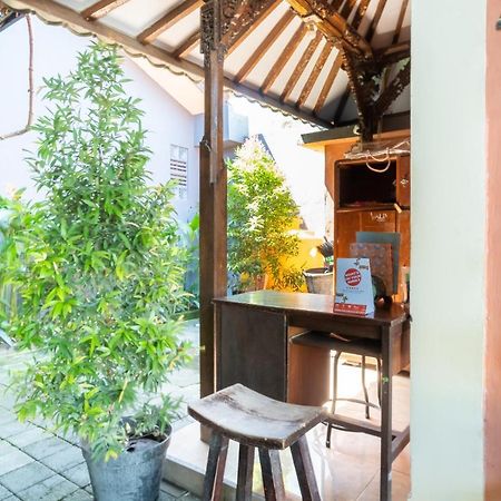 OYO 3775 Ketut Inn Pesanggaran Bagian luar foto
