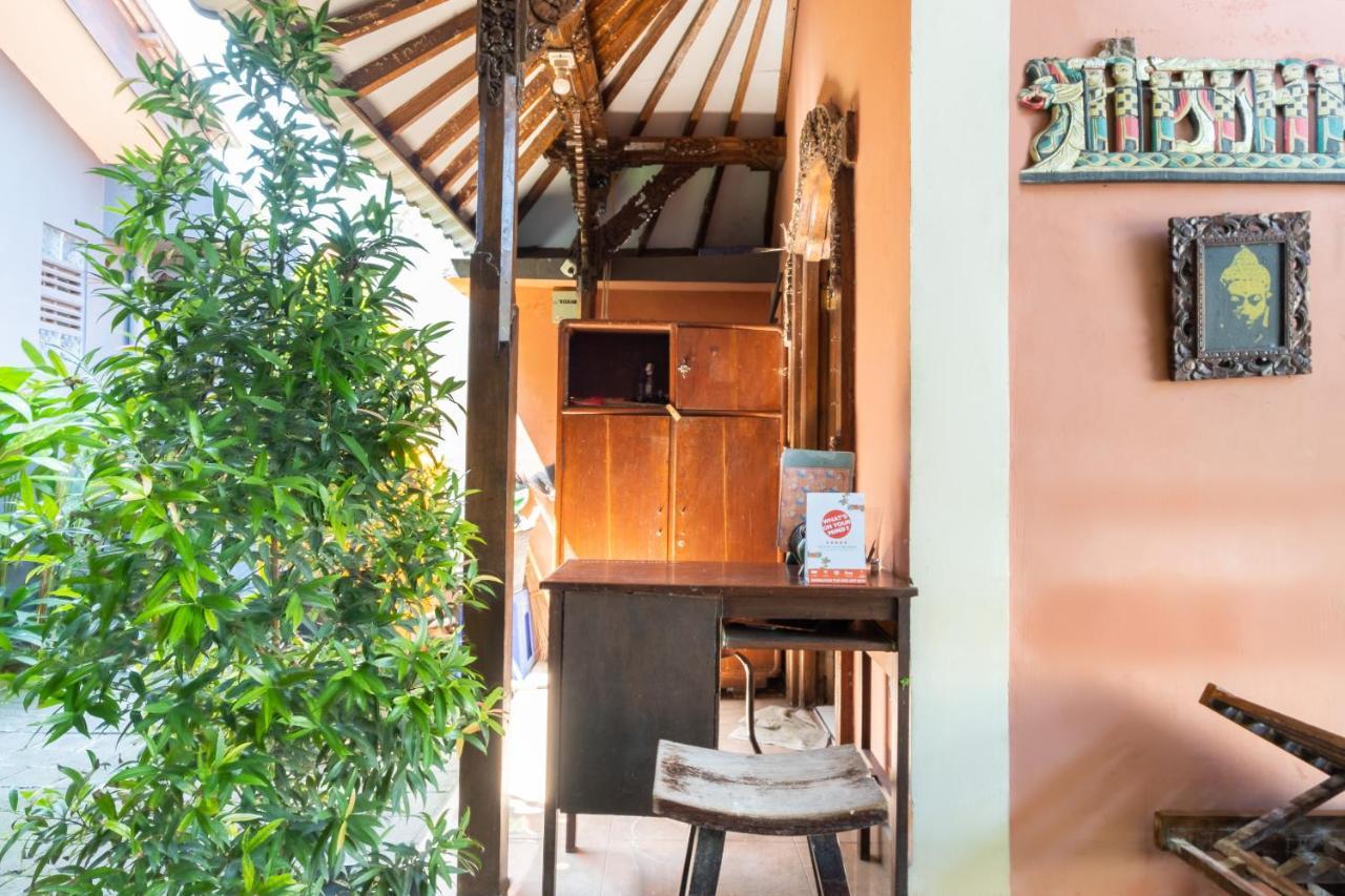 OYO 3775 Ketut Inn Pesanggaran Bagian luar foto