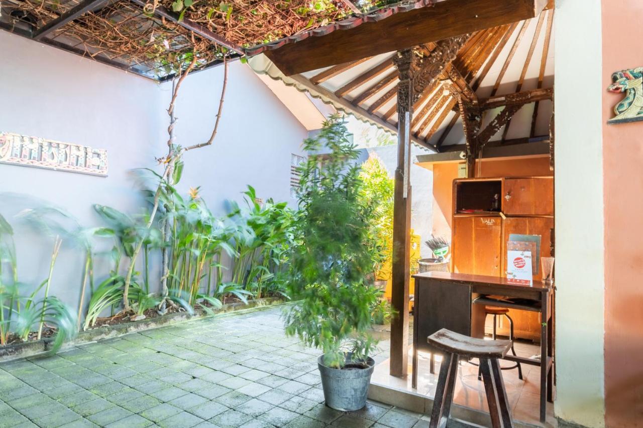 OYO 3775 Ketut Inn Pesanggaran Bagian luar foto